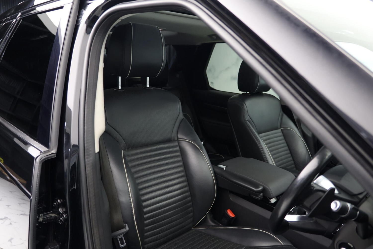 Used Land Rover Discovery 2019 for sale - 78115724: Photo 13