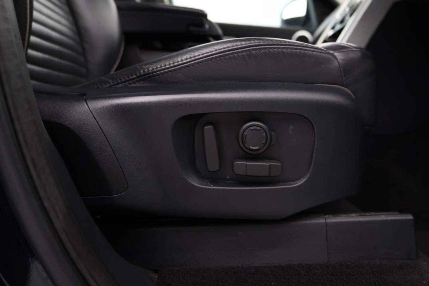 Used Land Rover Discovery 2019 for sale - 78115724: Photo 14