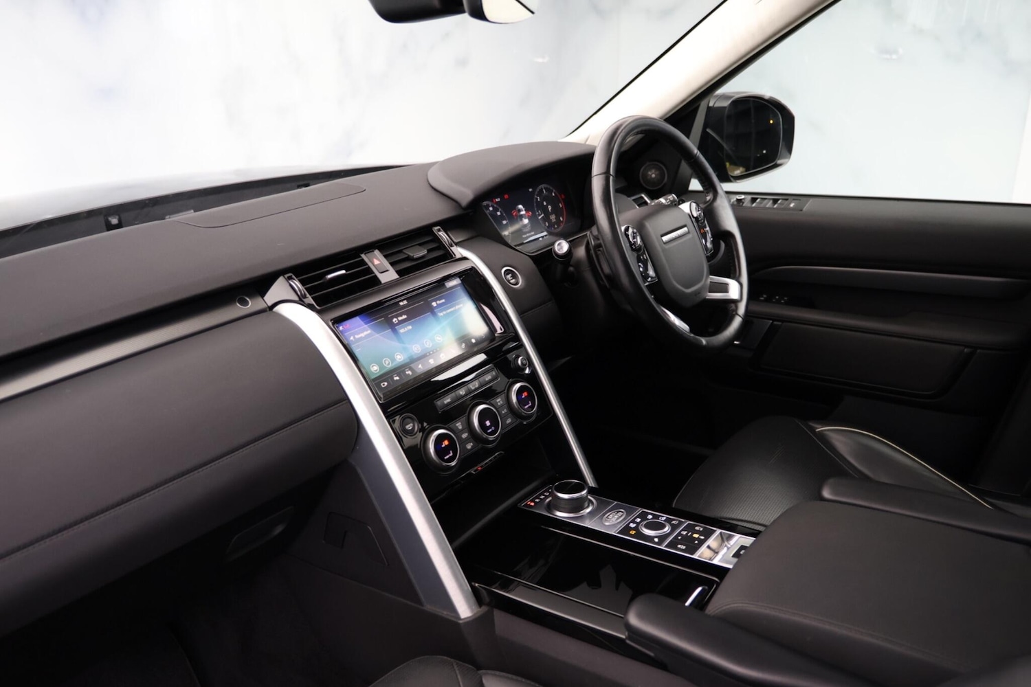 Used Land Rover Discovery 2019 for sale - 78115724: Photo 15