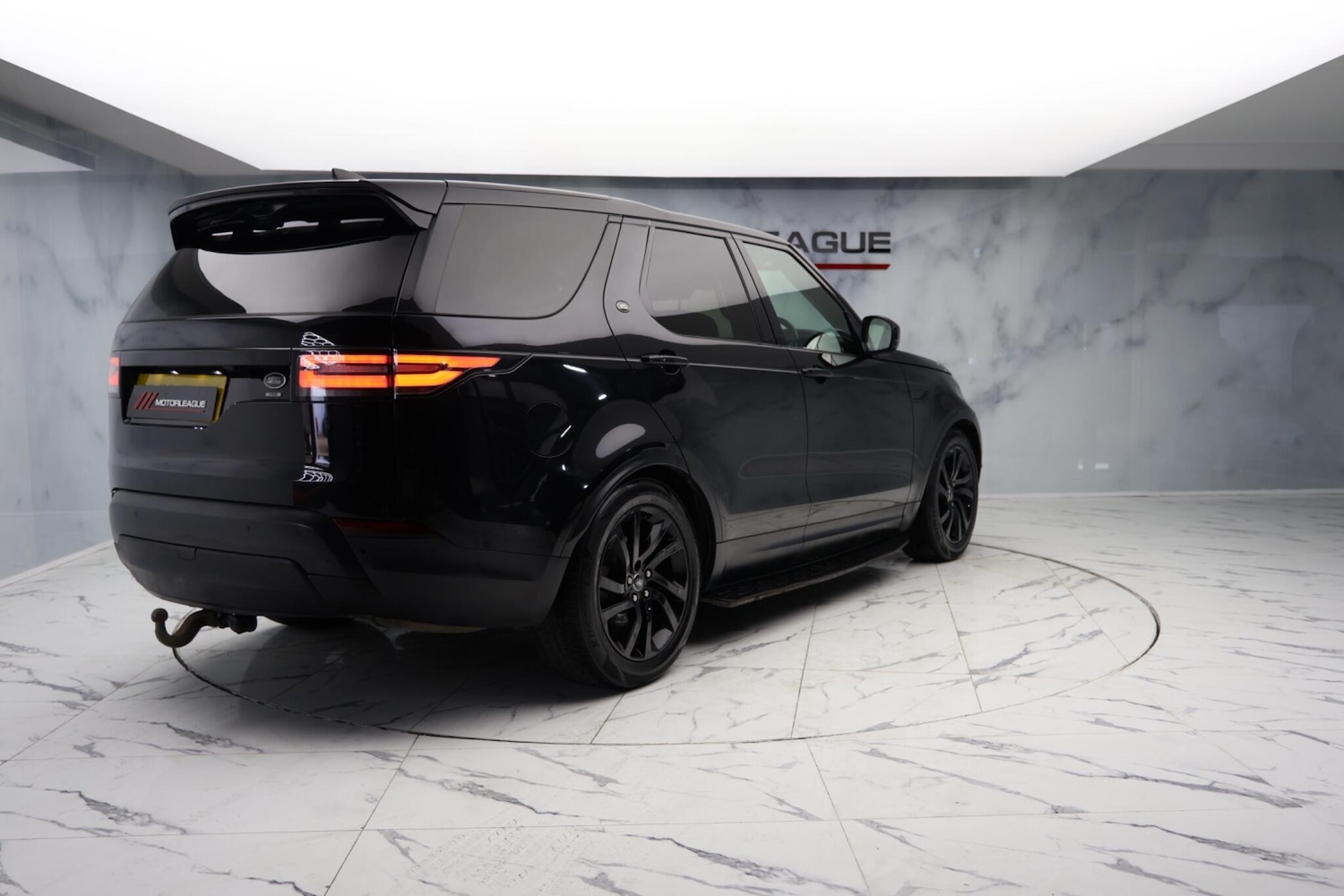 Used Land Rover Discovery 2019 for sale - 78115724: Photo 8