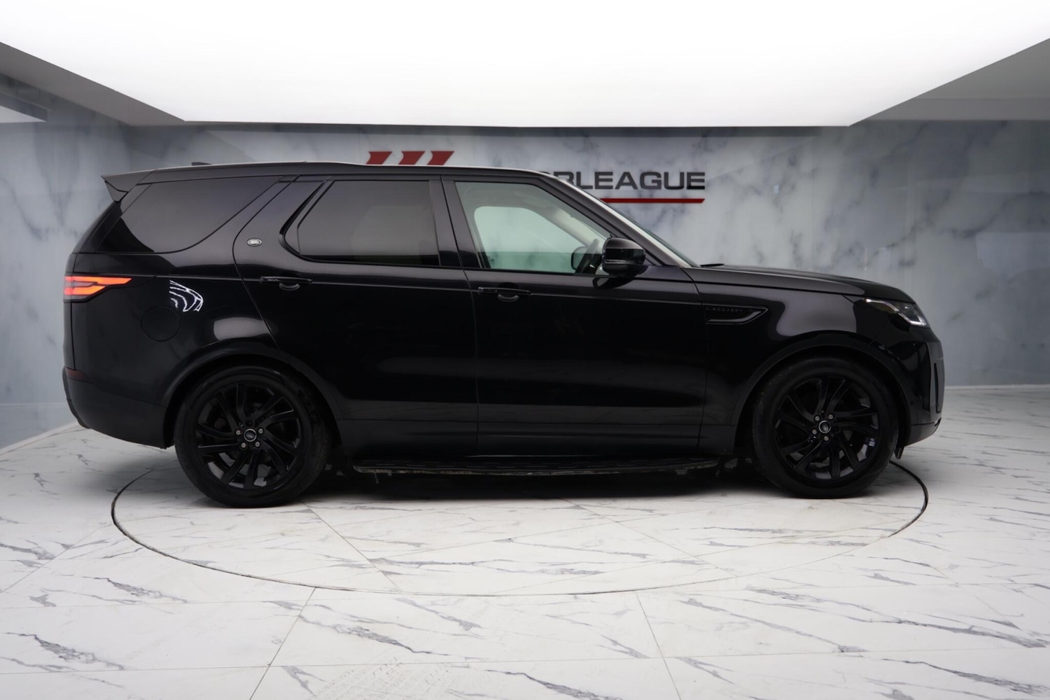 Used Land Rover Discovery 2019 for sale - 78115724: Photo 9