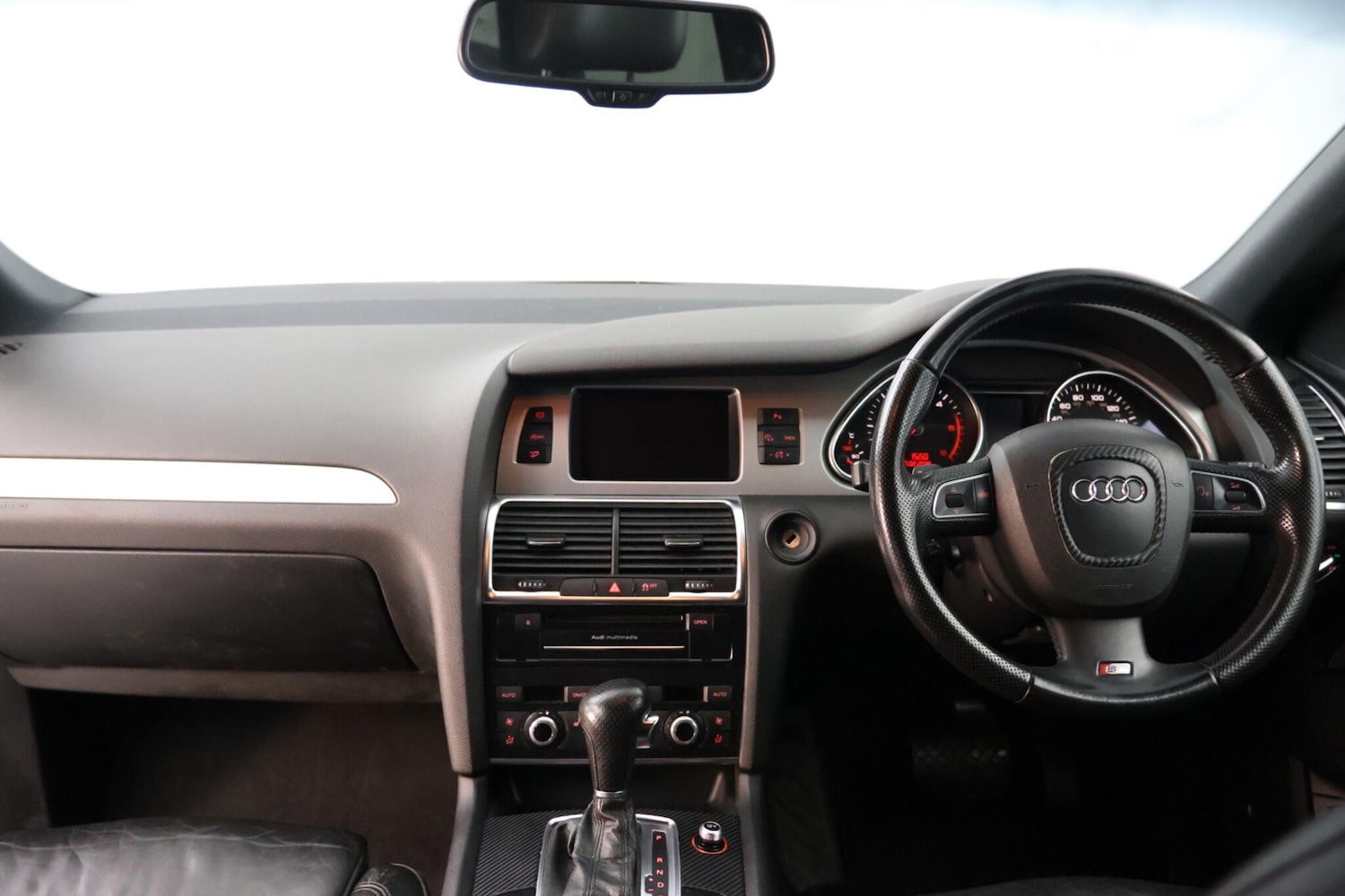 Used Audi Q7 2011 for sale - 77695695: Photo 25