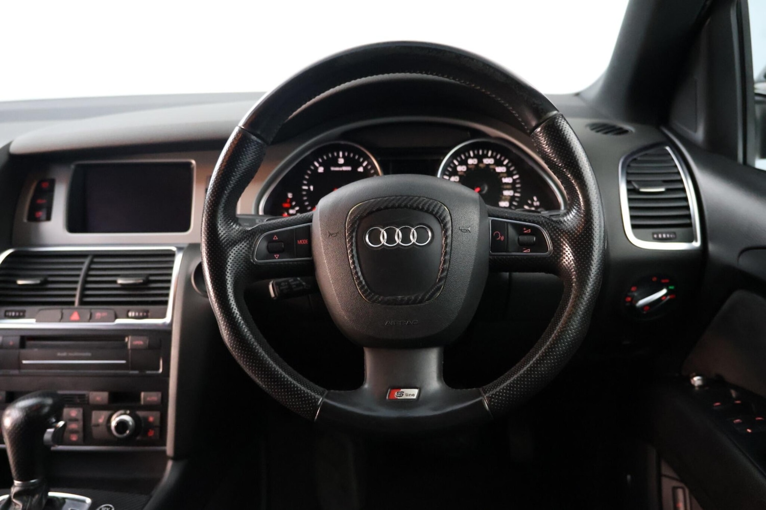 Used Audi Q7 2011 for sale - 77695695: Photo 26