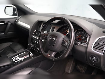 Used Audi Q7 2011 for sale - 77695695: Photo