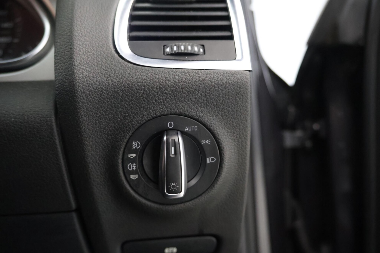 Used Audi Q7 2011 for sale - 77695695: Photo 31