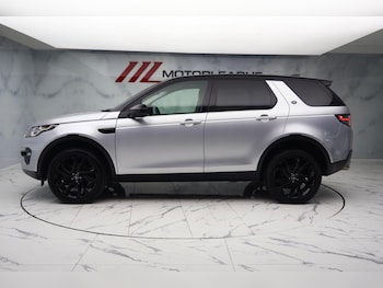Used Land Rover Discovery Sport 2017 for sale - 79247919: Photo