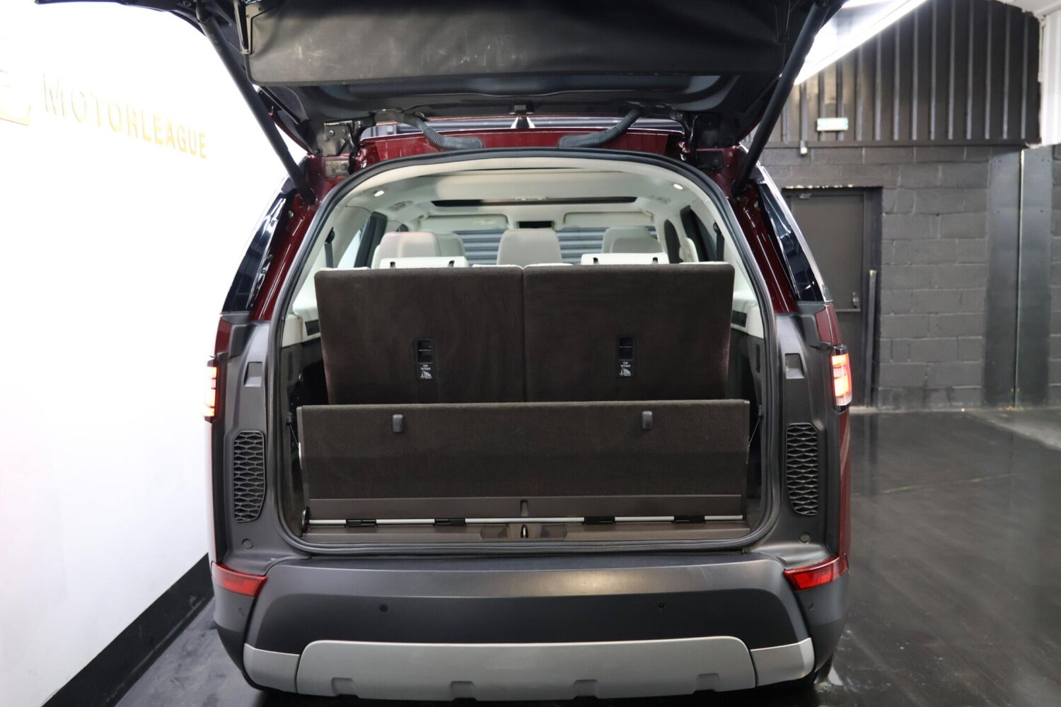 Used Land Rover Discovery 2017 for sale - 77597917: Photo 20