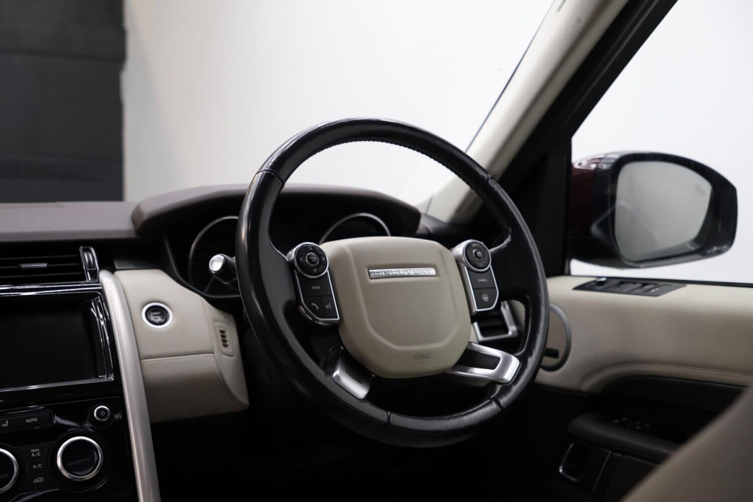 Used Land Rover Discovery 2017 for sale - 77597917: Photo 23