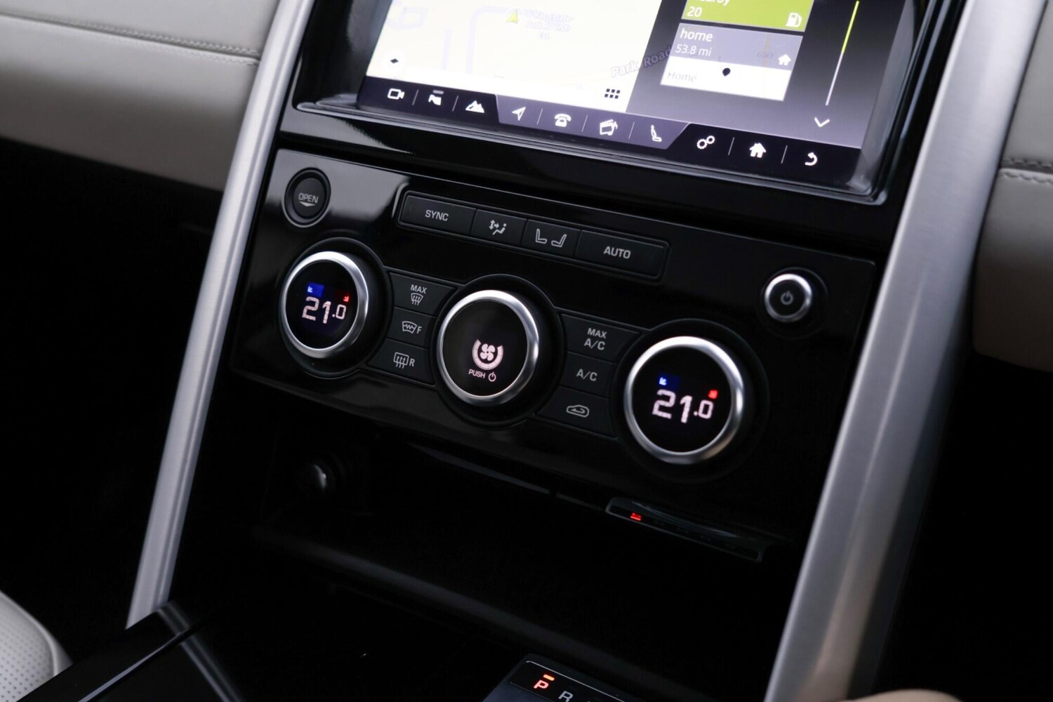 Used Land Rover Discovery 2017 for sale - 77597917: Photo 29