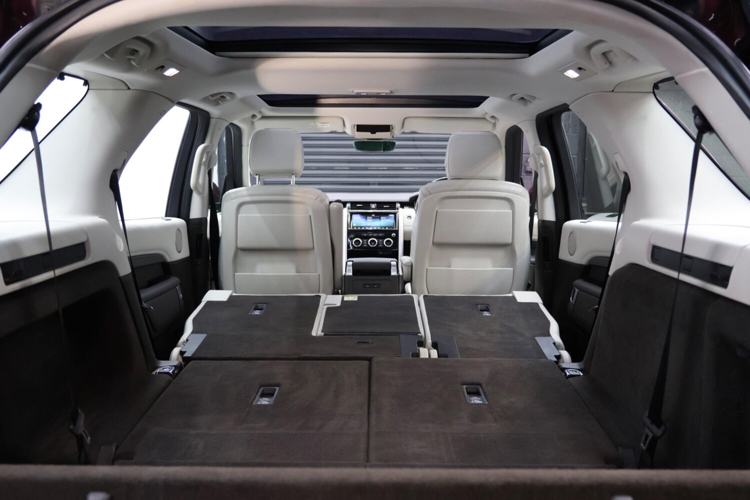 Used Land Rover Discovery 2017 for sale - 77597917: Photo 33