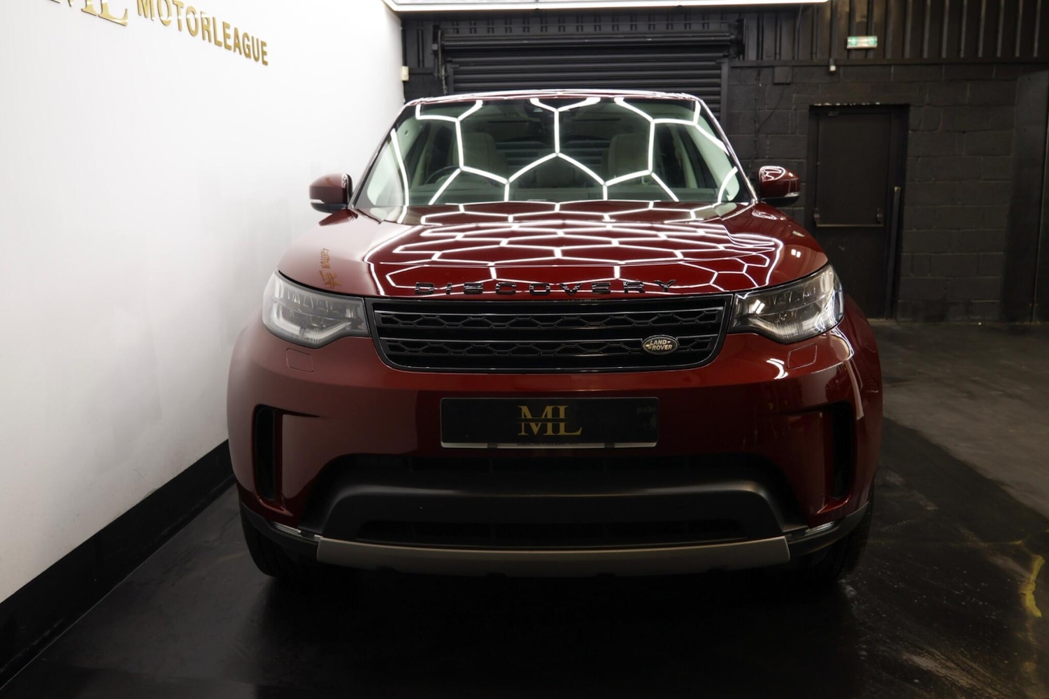 Used Land Rover Discovery 2017 for sale - 77597917: Photo 4