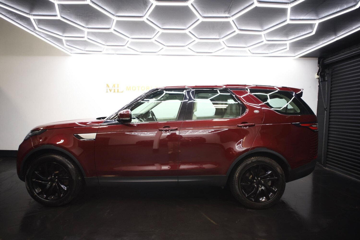 Used Land Rover Discovery 2017 for sale - 77597917: Photo 6