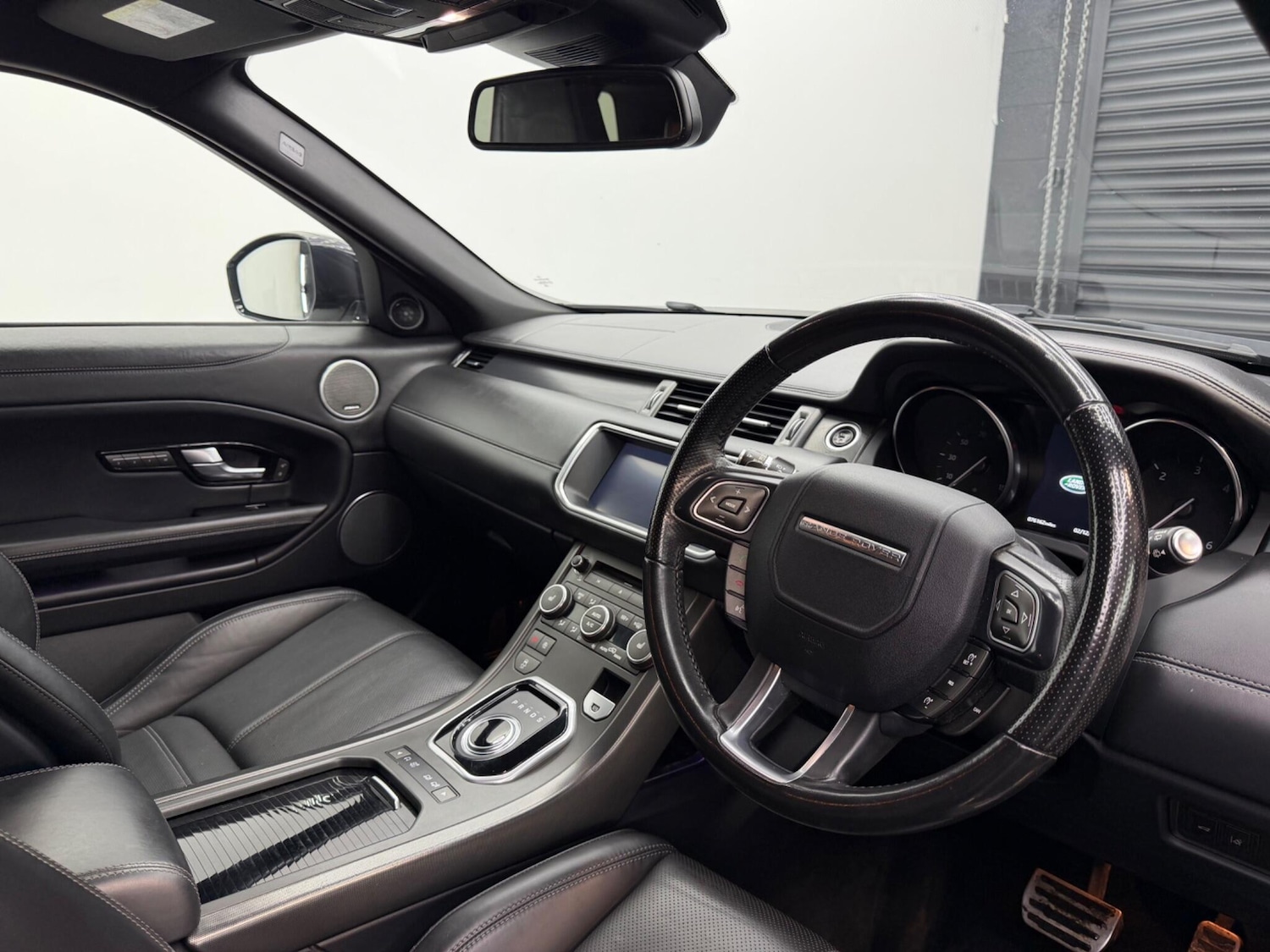 Used Land Rover Range Rover Evoque 2019 for sale - 77597604: Photo 2