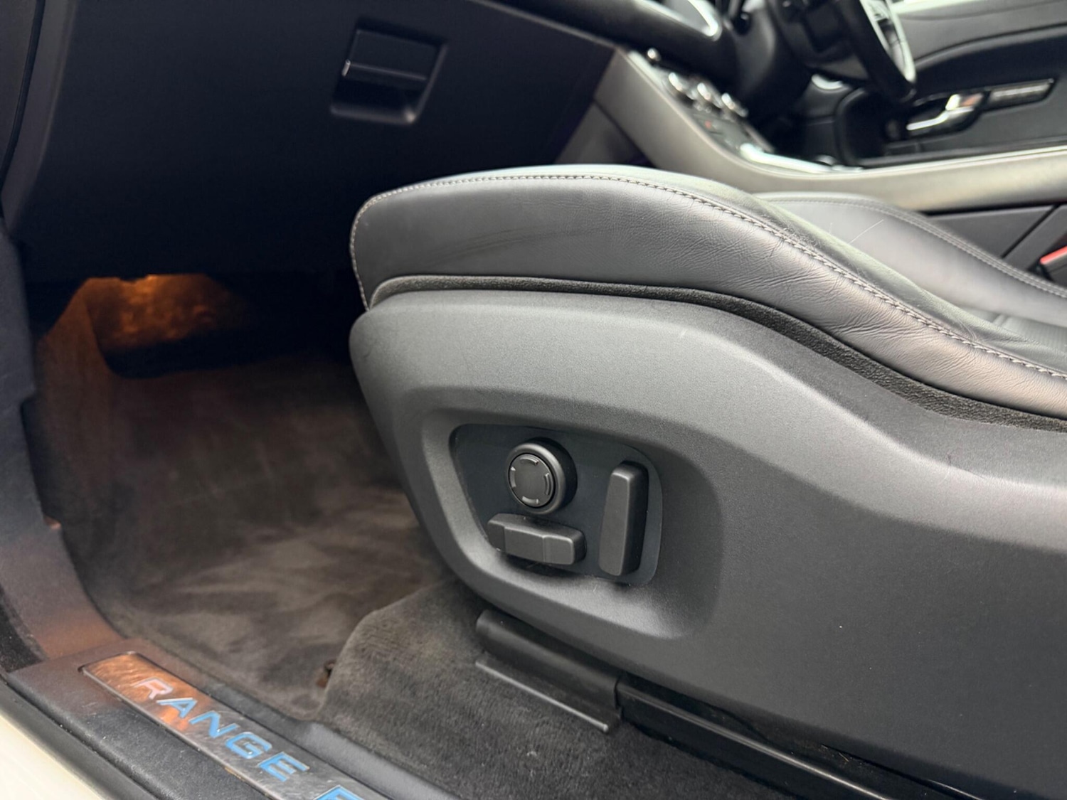 Used Land Rover Range Rover Evoque 2019 for sale - 77597604: Photo 48