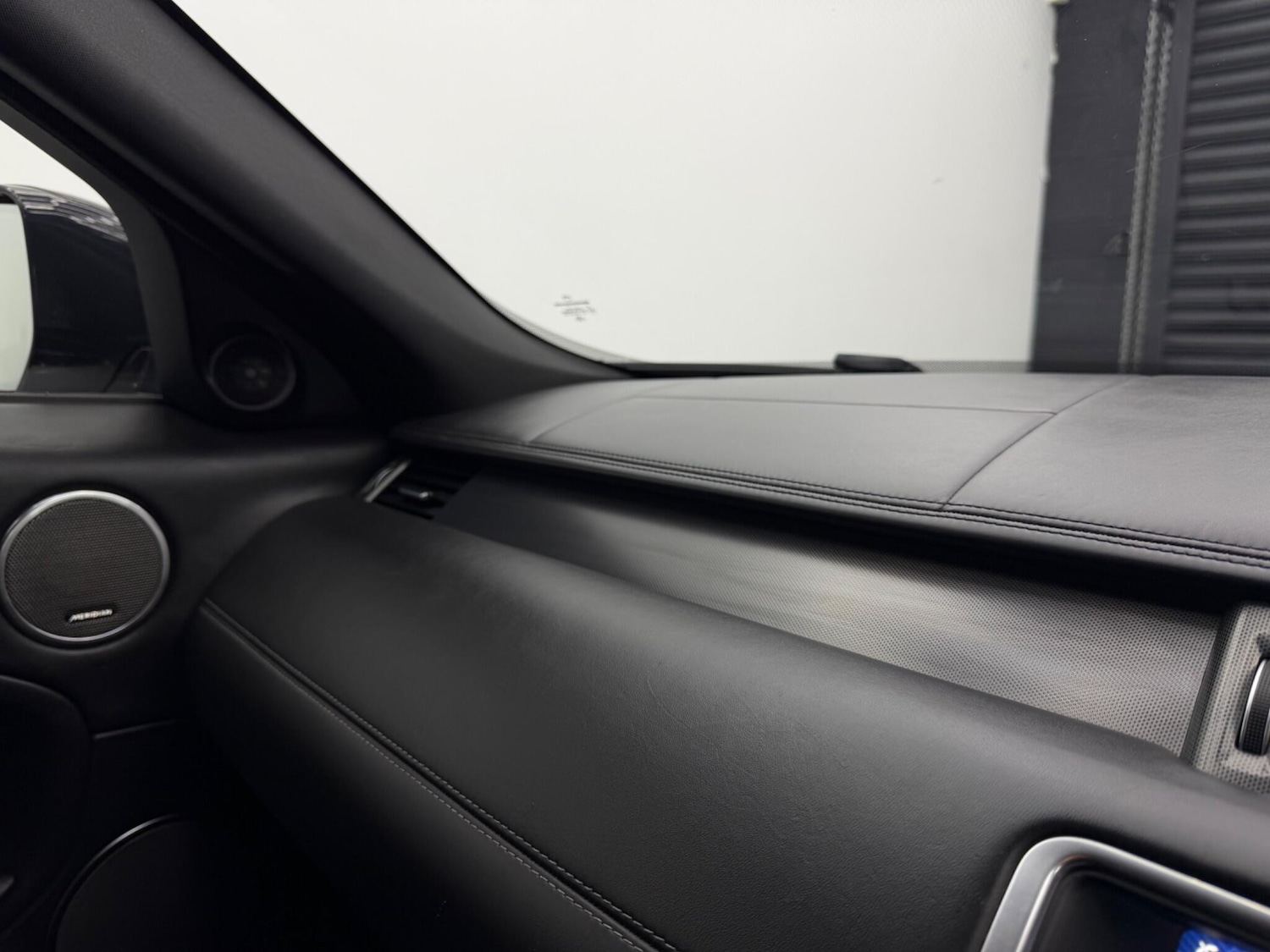 Used Land Rover Range Rover Evoque 2019 for sale - 77597604: Photo 60