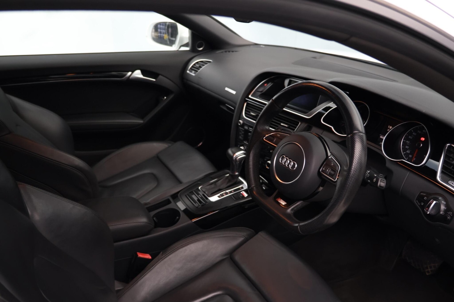 Used Audi A5 2013 for sale - 78073061: Photo 2