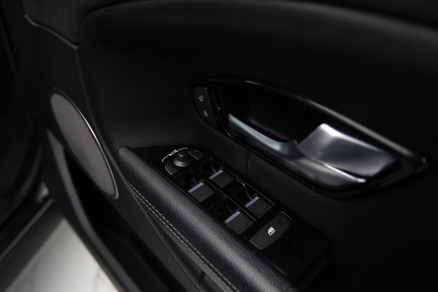 Used Land Rover Range Rover Evoque for sale - 78116212: Photo 32