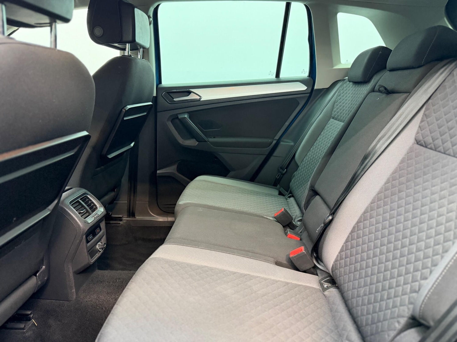 Used Volkswagen Tiguan for sale - 77598978: Photo 28