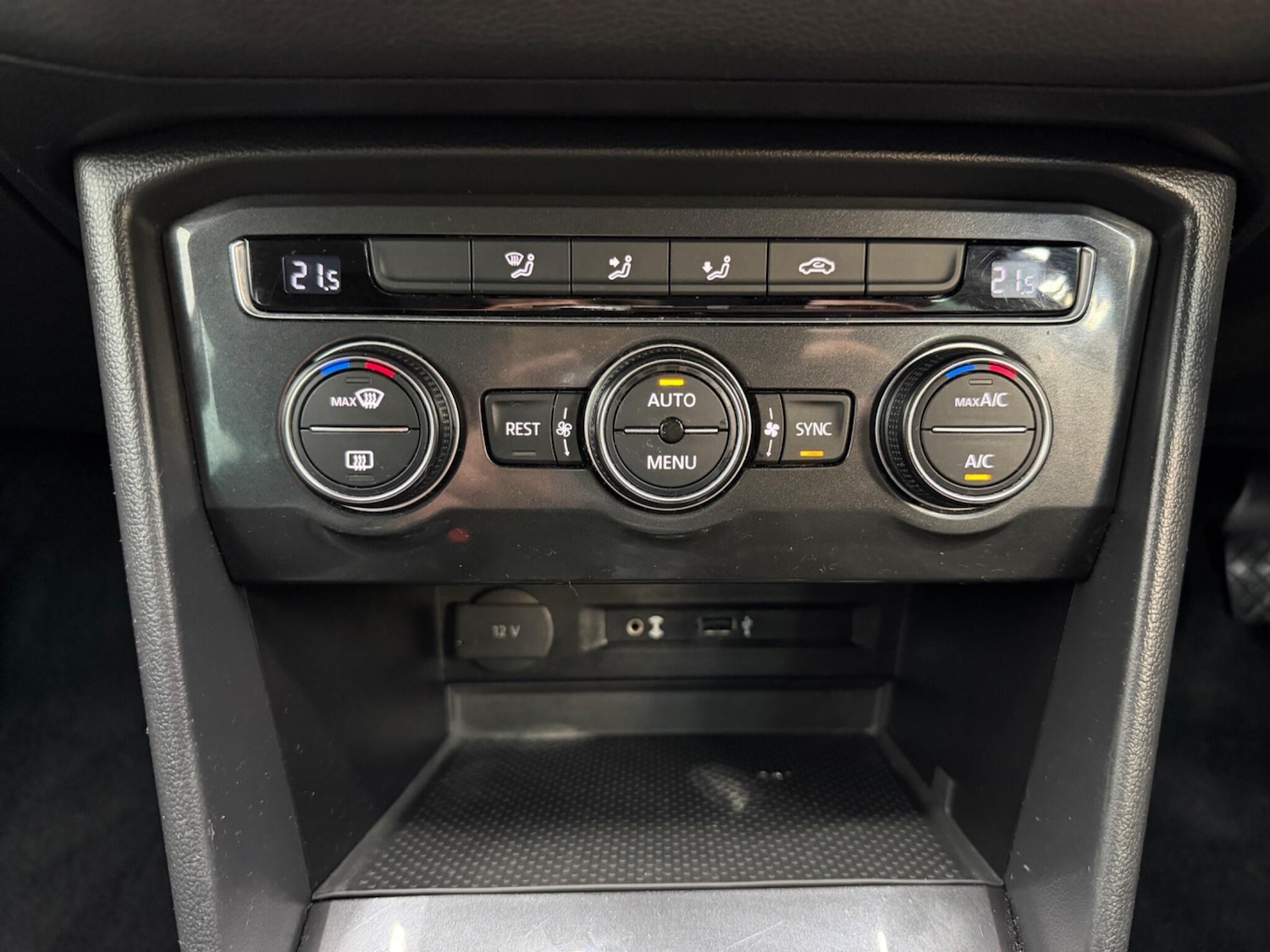 Used Volkswagen Tiguan for sale - 77598978: Photo 42