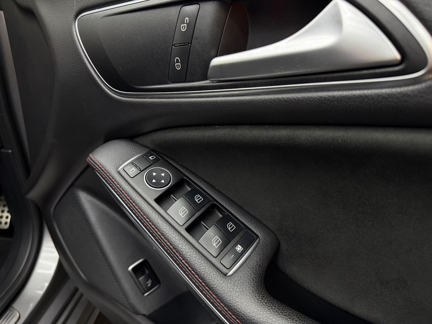 Used Mercedes-Benz CLA for sale - 77598616: Photo 33