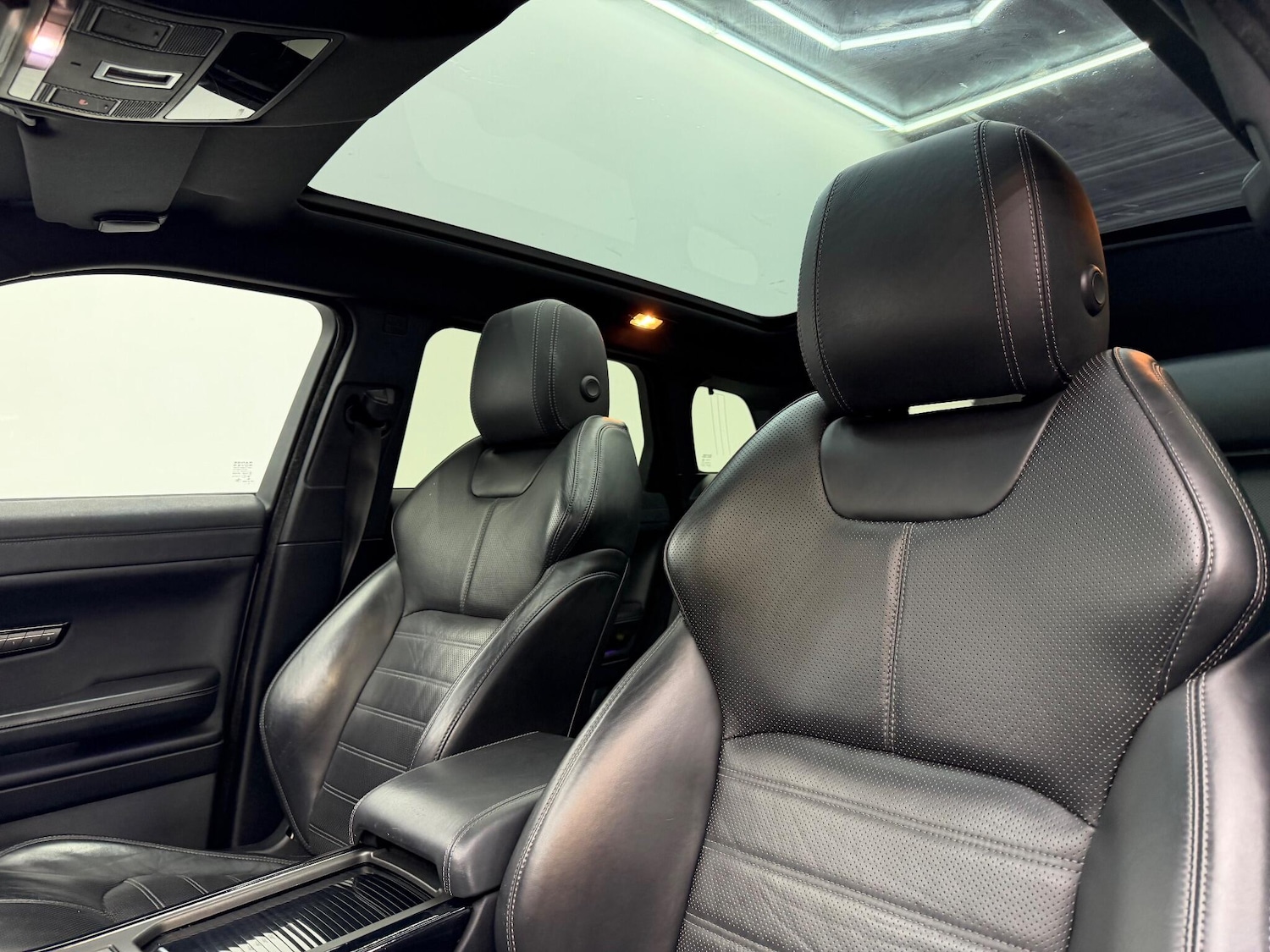 Used Land Rover Range Rover Evoque for sale - 77598671: Photo 48