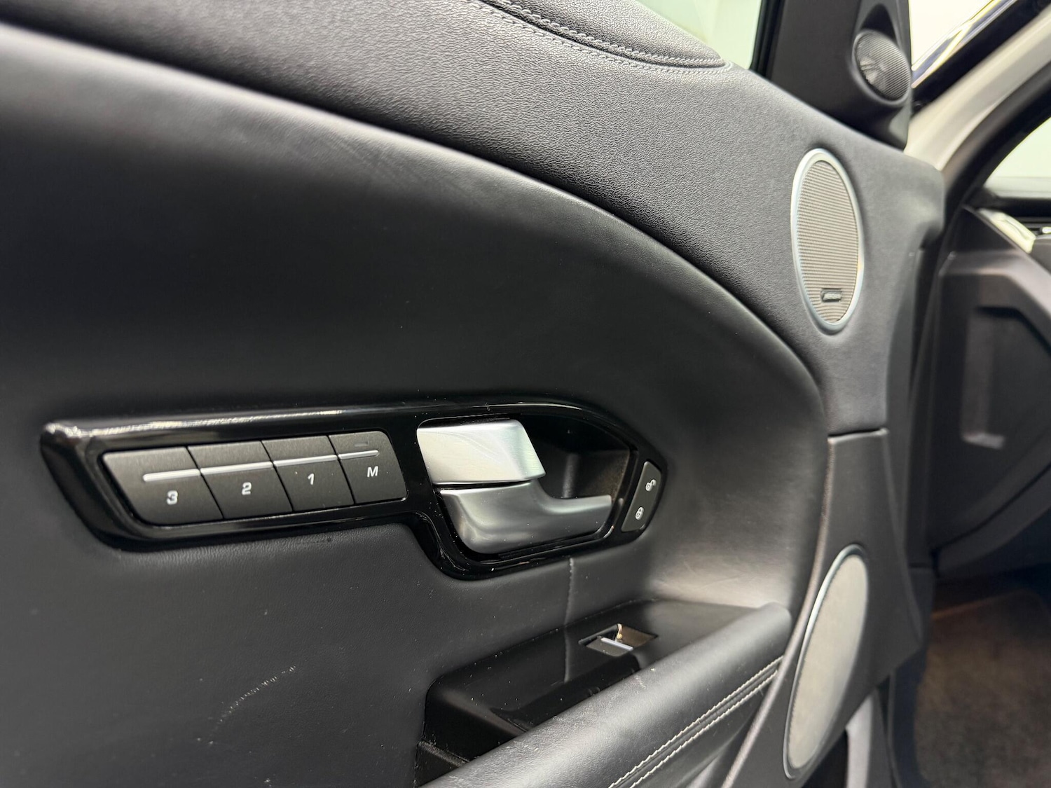 Used Land Rover Range Rover Evoque for sale - 77598671: Photo 50