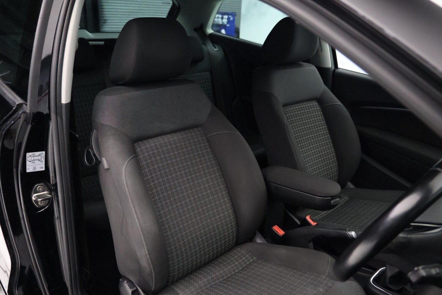 Used Volkswagen Polo for sale - 77908780: Photo 12