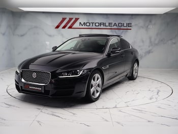 Used Jaguar XE 2017 for sale - 79387831: Photo
