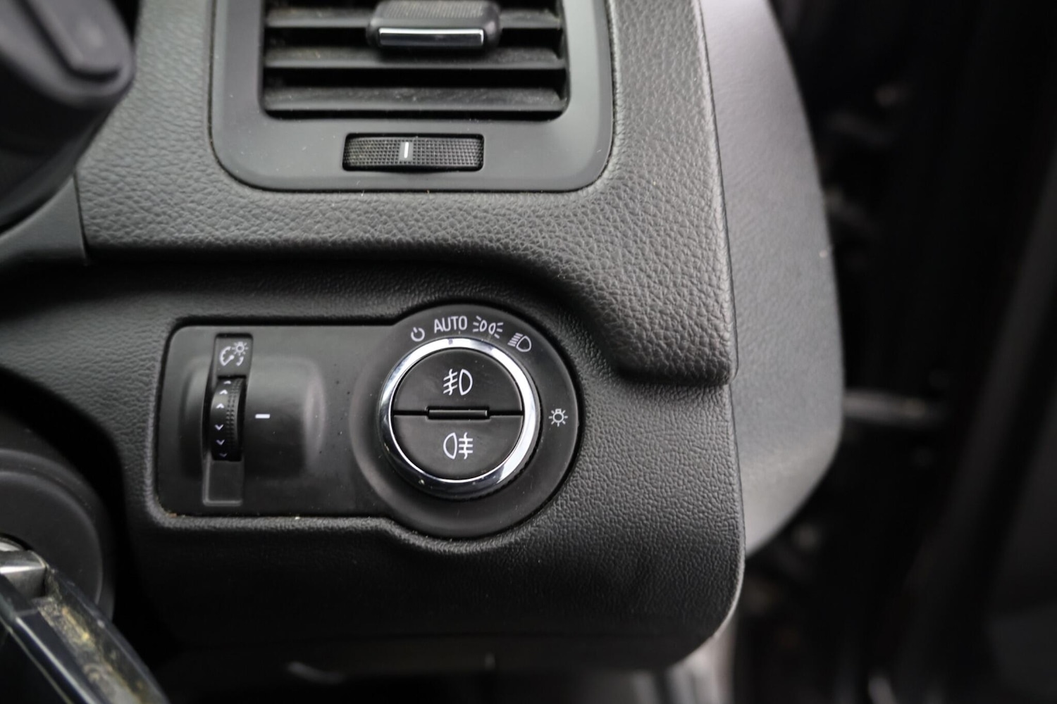 Used Vauxhall Insignia 2016 for sale - 77958298: Photo 32