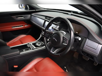 Used Jaguar XF 2017 for sale - 78291772: Photo
