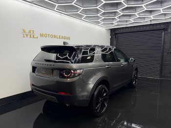 Used Land Rover Discovery Sport 2017 for sale - 77598141: Photo