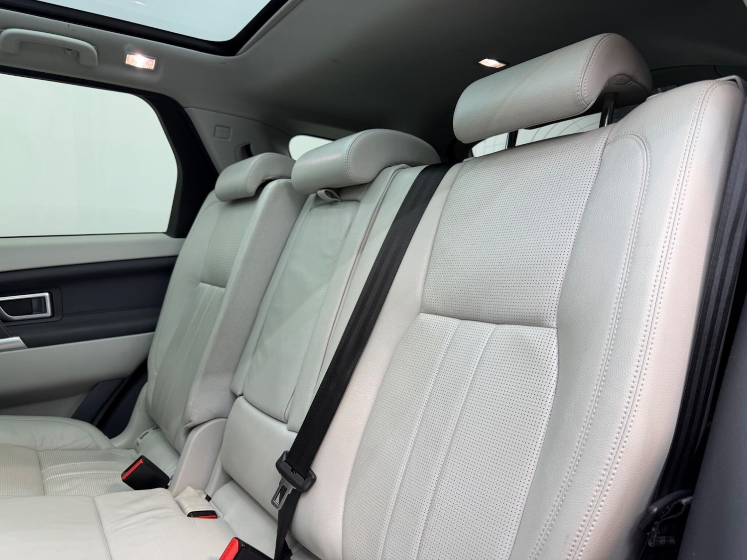 Used Land Rover Discovery Sport for sale - 77598141: Photo 48