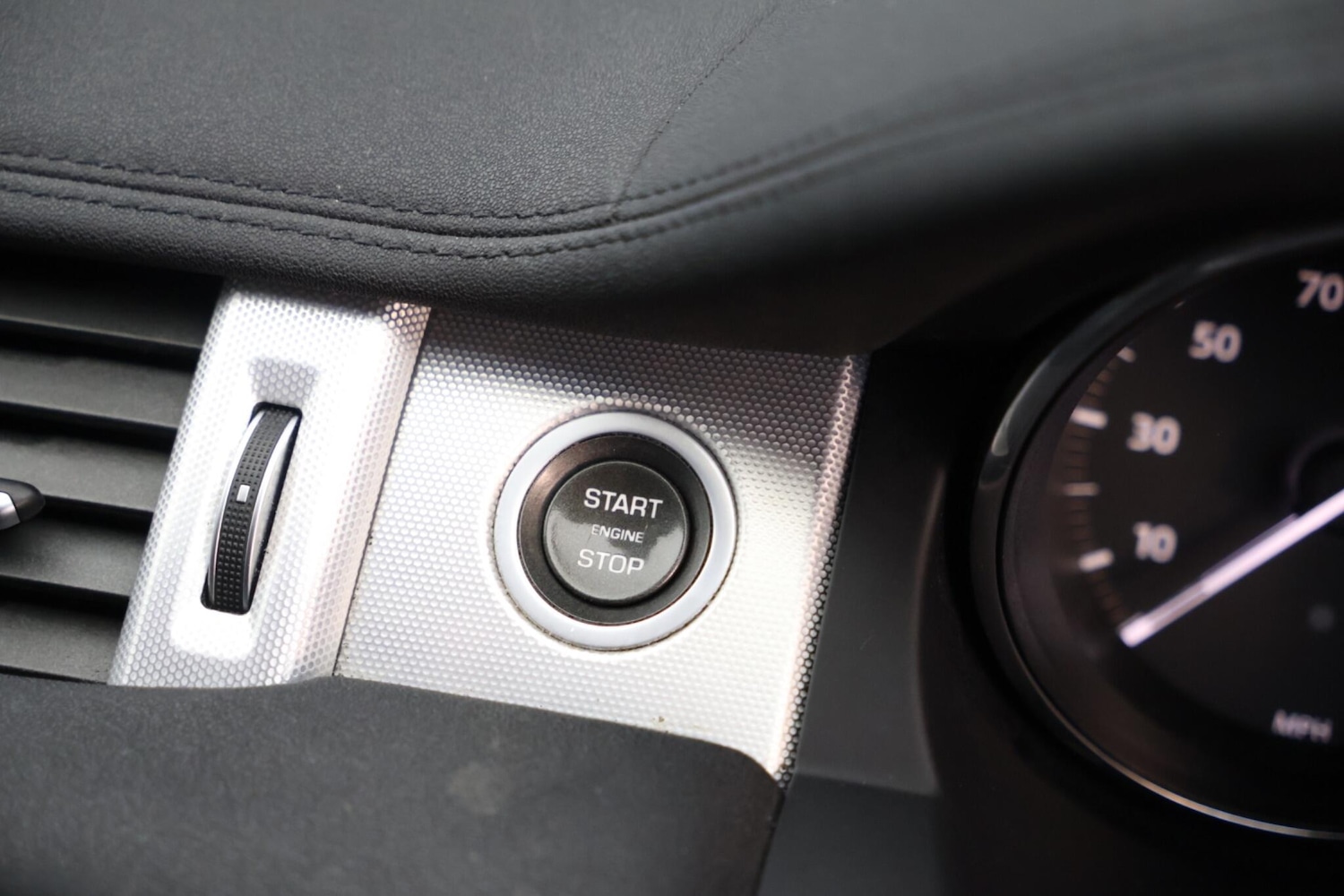 Used Land Rover Range Rover Evoque for sale - 77704956: Photo 33