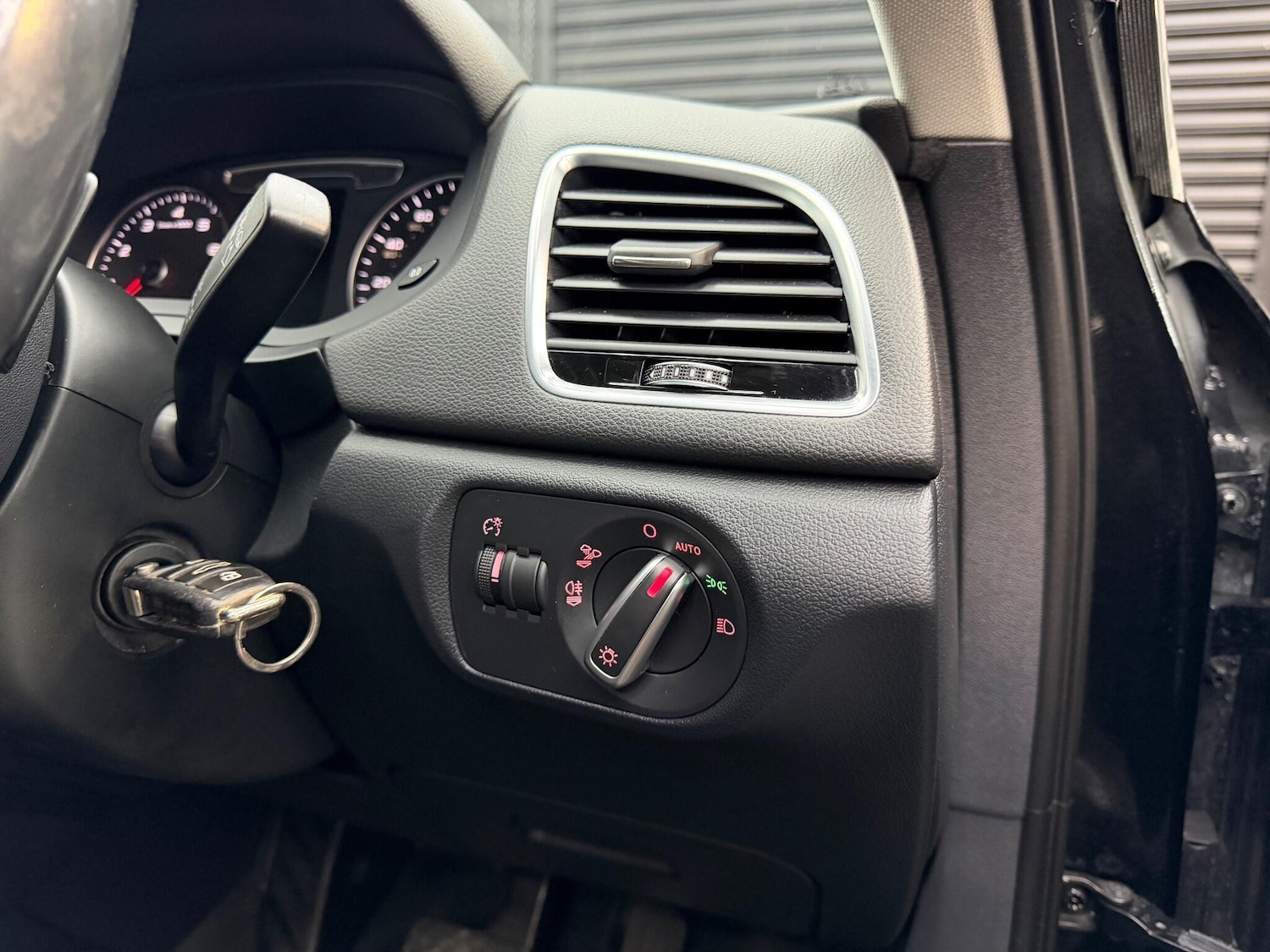 Used Audi Q3 for sale - 77598640: Photo 30