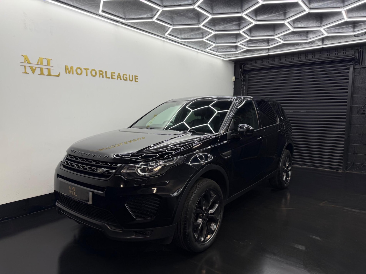 Used Land Rover Discovery Sport 2018 for sale - 77597727: Photo 1