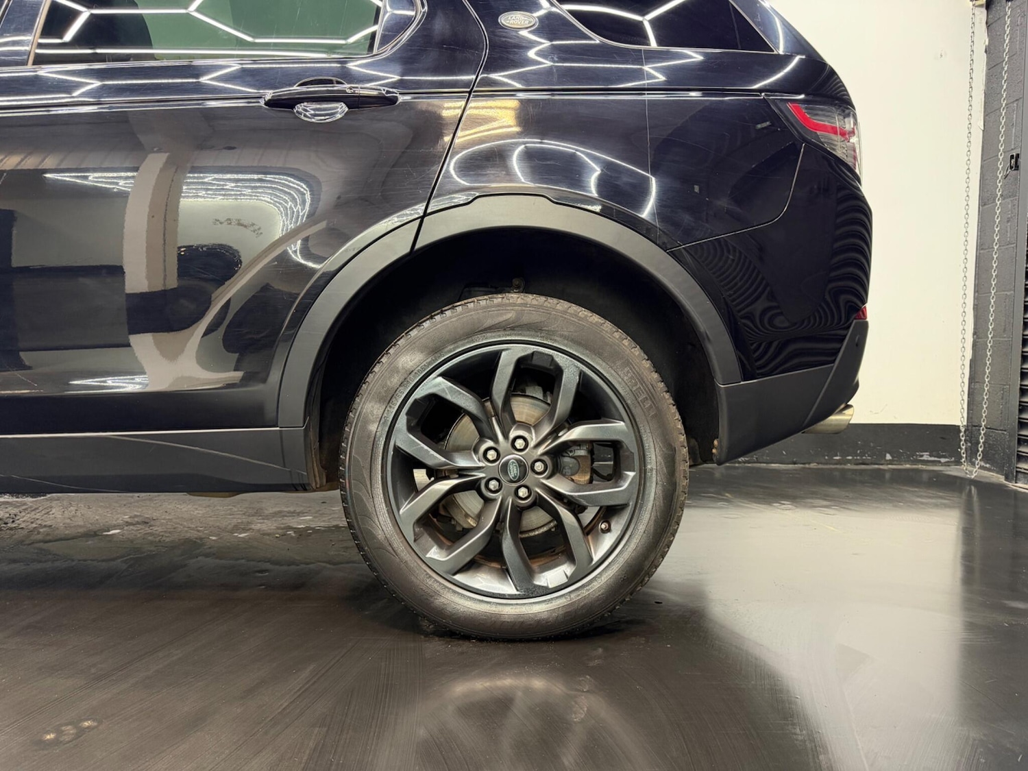 Used Land Rover Discovery Sport 2018 for sale - 77597727: Photo 26