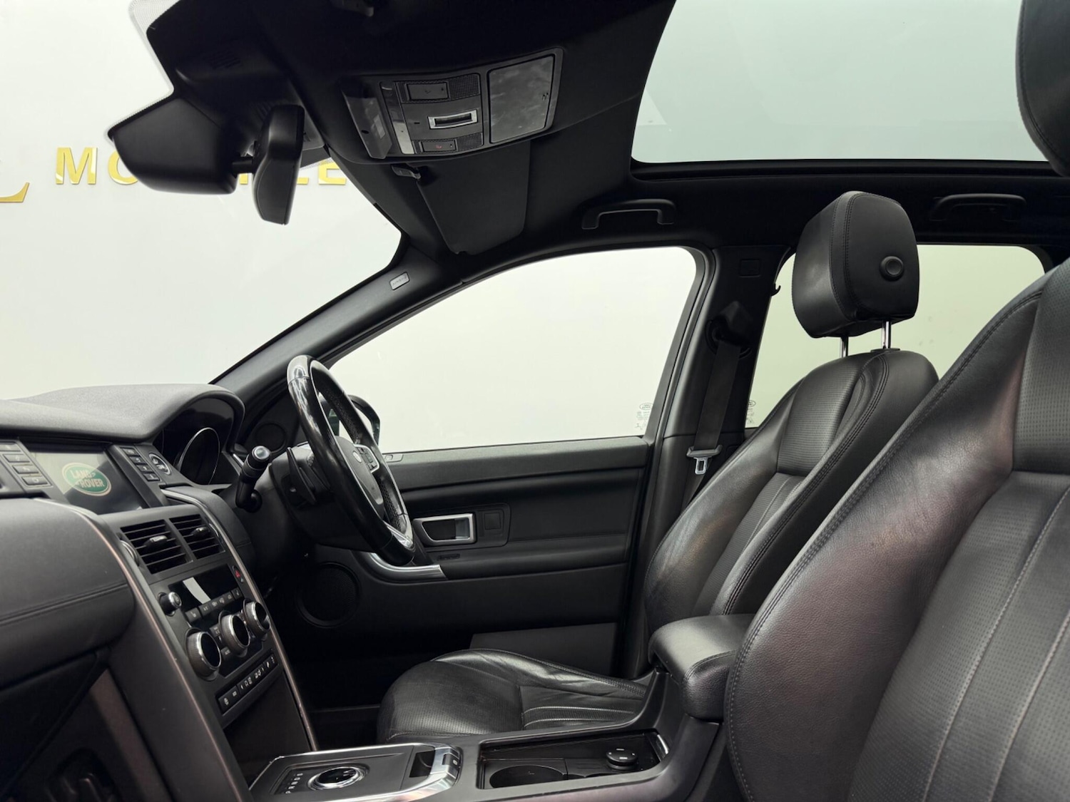 Used Land Rover Discovery Sport 2018 for sale - 77597727: Photo 43