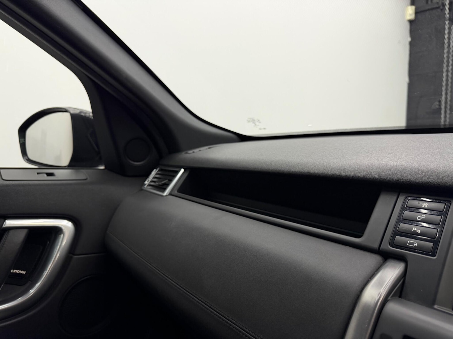 Used Land Rover Discovery Sport 2018 for sale - 77597727: Photo 57