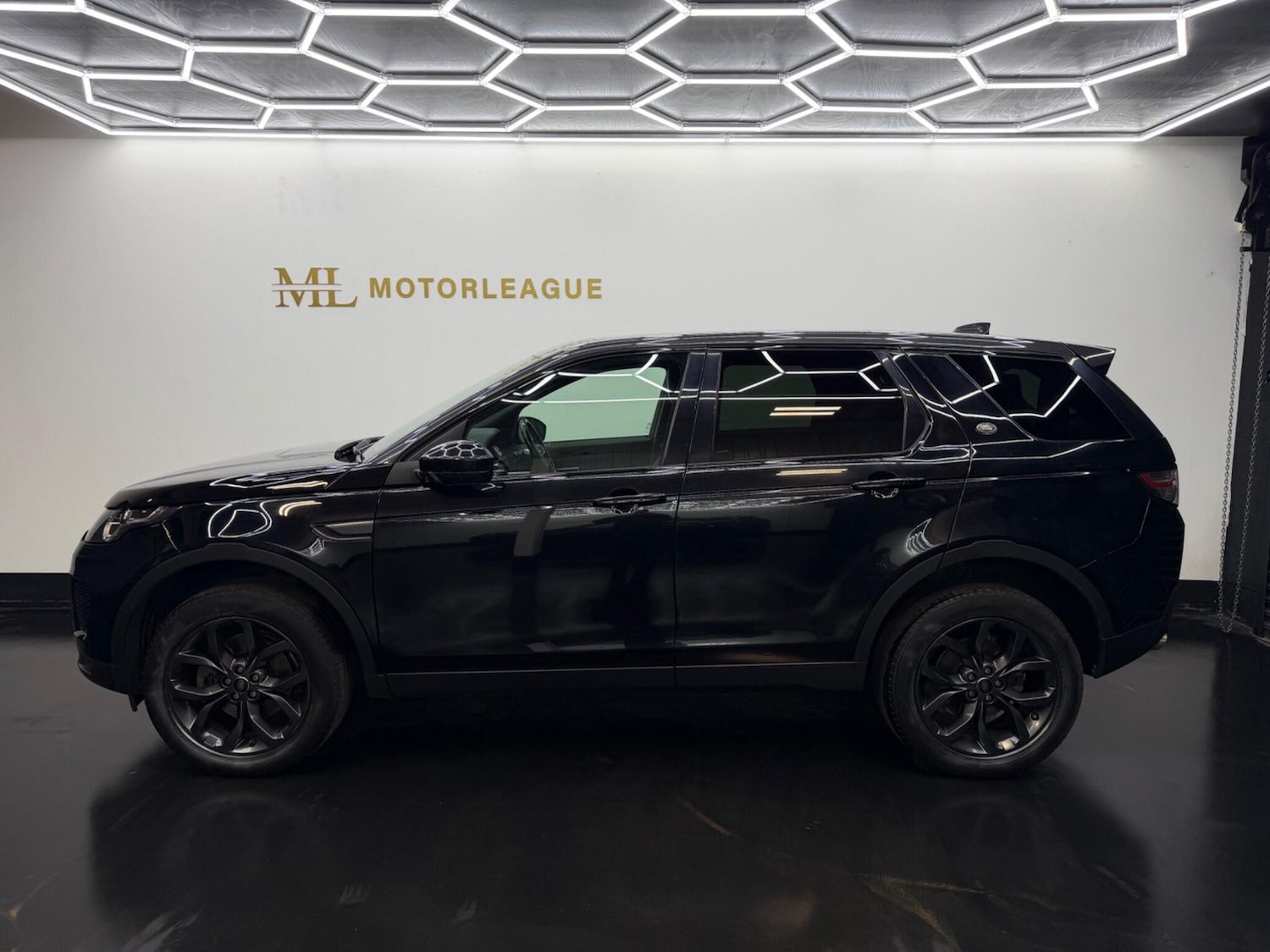 Used Land Rover Discovery Sport 2018 for sale - 77597727: Photo 9