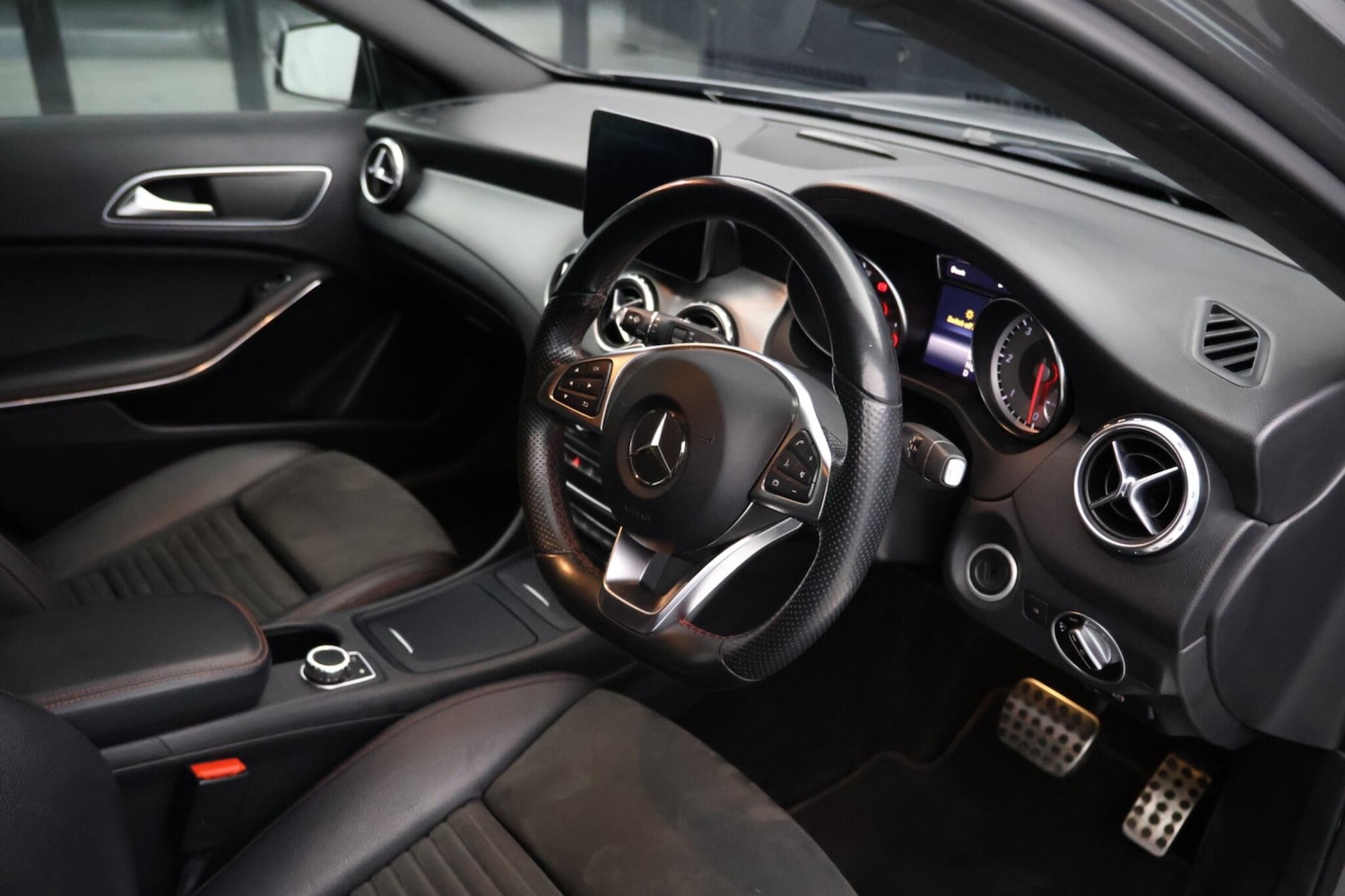 Used Mercedes-Benz GLA 2016 for sale - 77794093: Photo 2