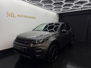 Used Land Rover Discovery Sport 2017 for sale - 77598592: Photo