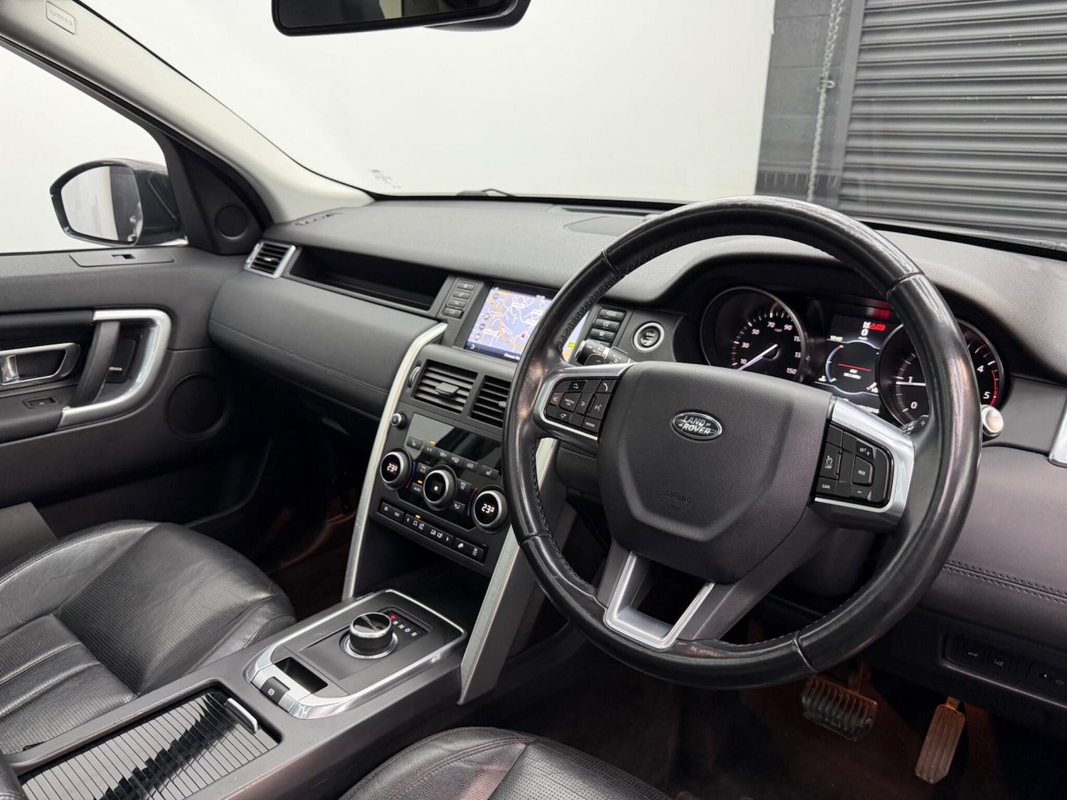 Used Land Rover Discovery Sport for sale - 77598592: Photo 2