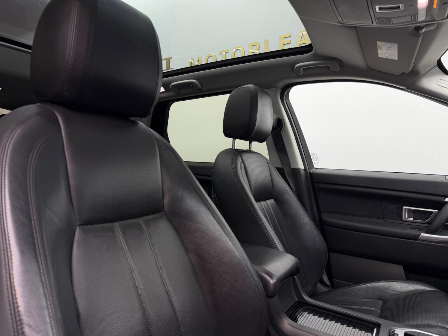 Used Land Rover Discovery Sport for sale - 77598592: Photo 32