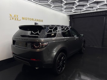 Used Land Rover Discovery Sport 2017 for sale - 77598592: Photo