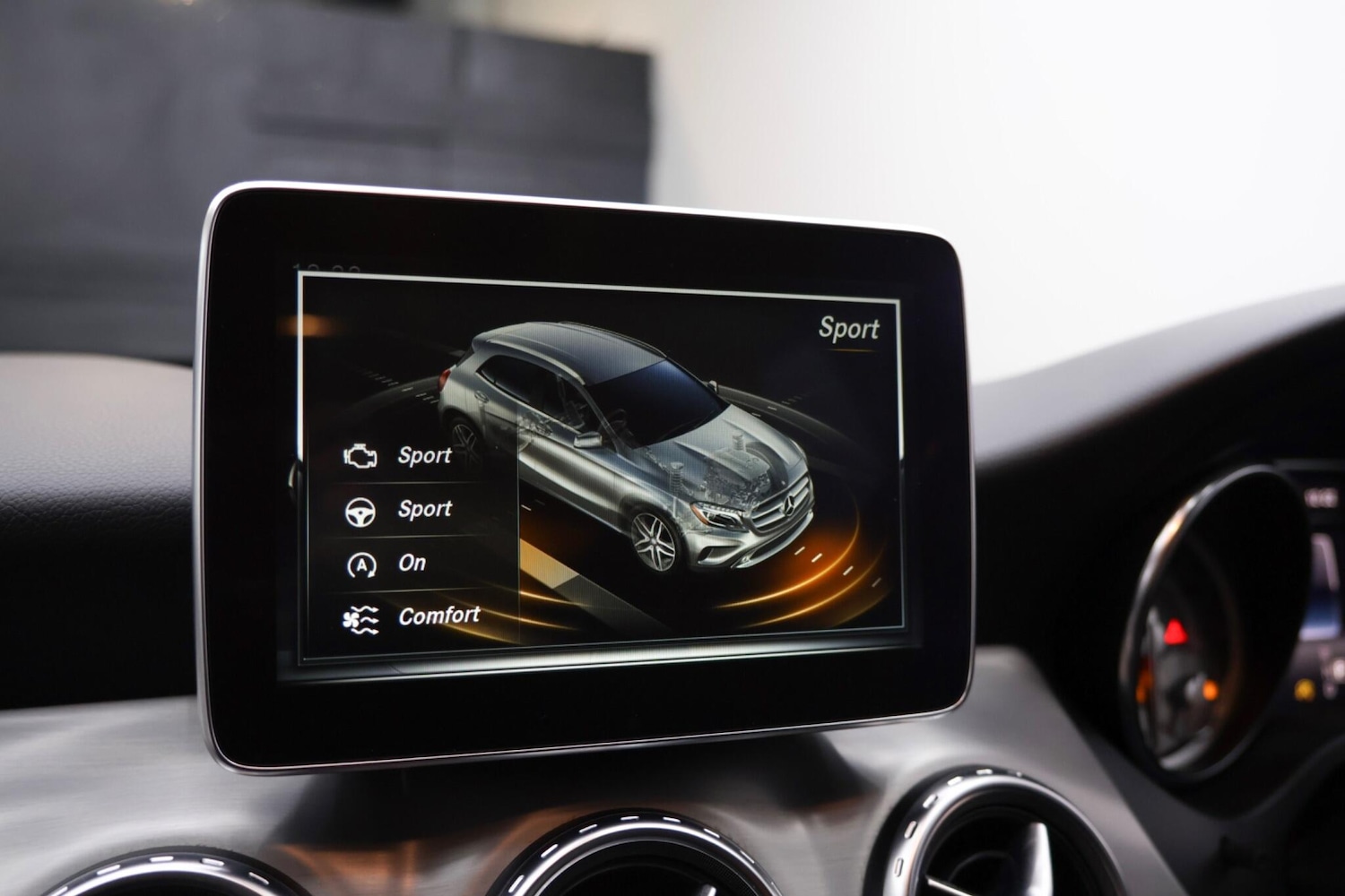 Used Mercedes-Benz GLA for sale - 77598924: Photo 29