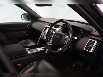 Used Land Rover Discovery 2017 for sale - 78231234: Photo