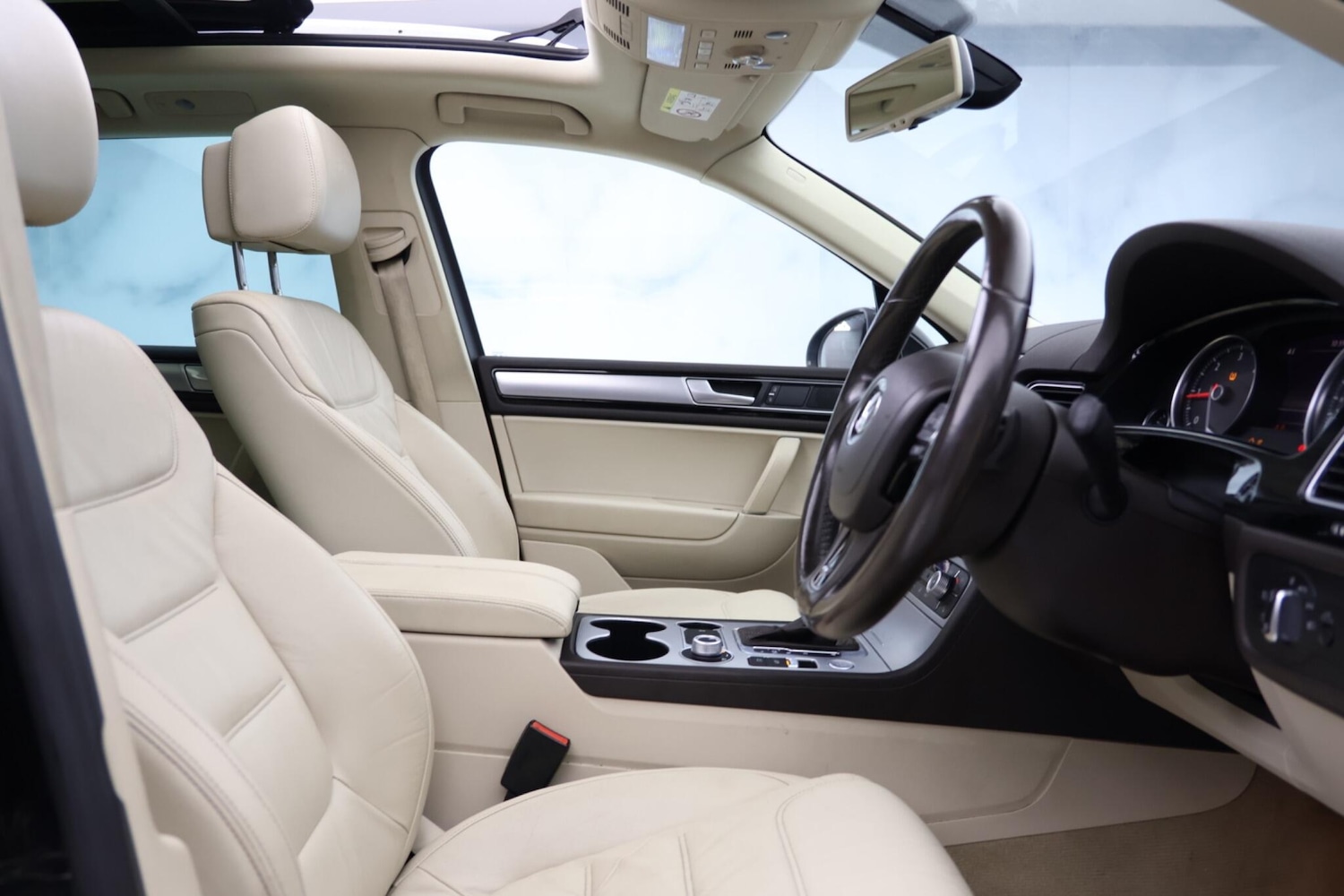 Used Volkswagen Touareg for sale - 77958287: Photo 15