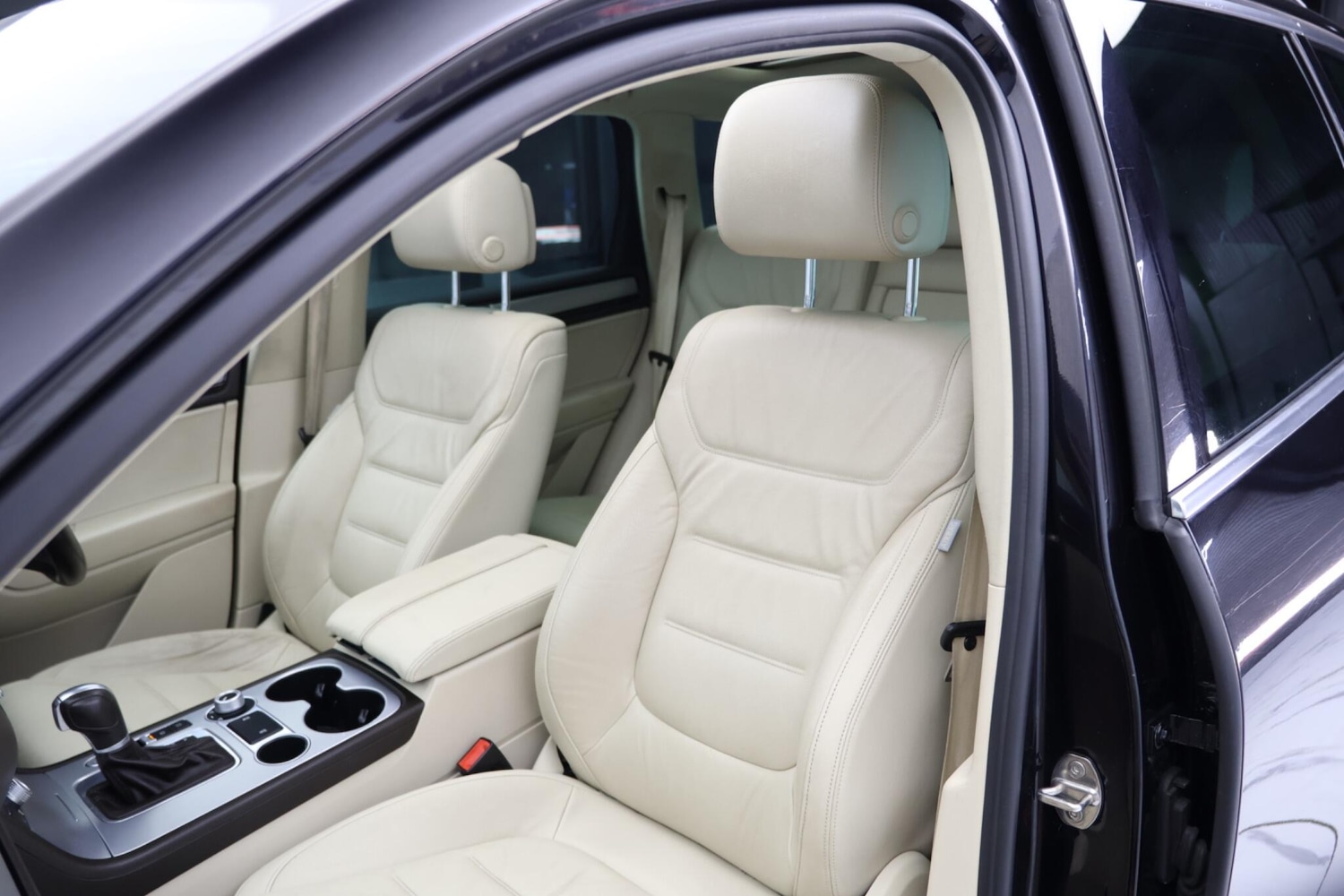 Used Volkswagen Touareg for sale - 77958287: Photo 19