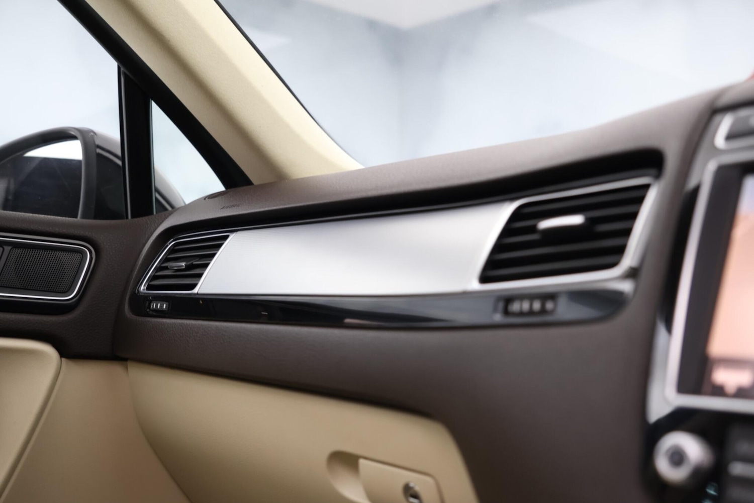 Used Volkswagen Touareg for sale - 77958287: Photo 33