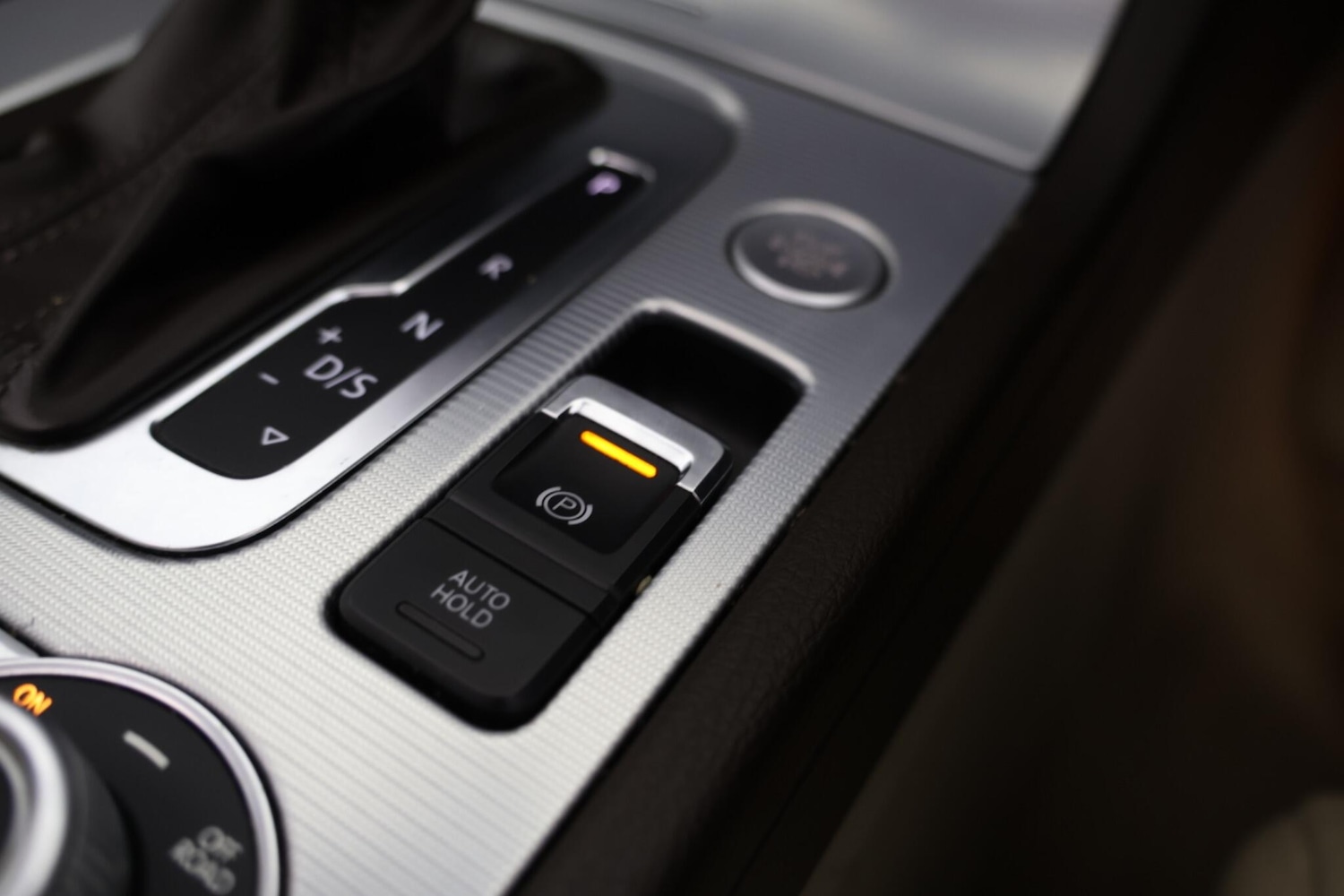 Used Volkswagen Touareg for sale - 77958287: Photo 38